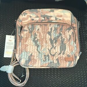 NEW lug Ranger crossbody in camo rose
